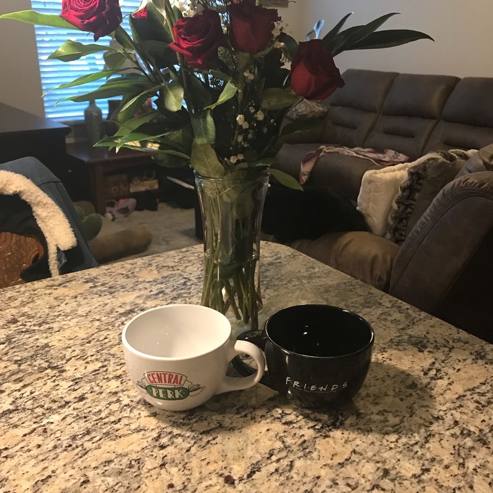 F-R-I-E-N-D-S mug - Picture 7 of 8